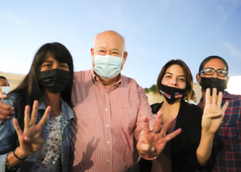 Video demuestra presunto soborno de abanderado de Morena, Víctor Castro, en BCS