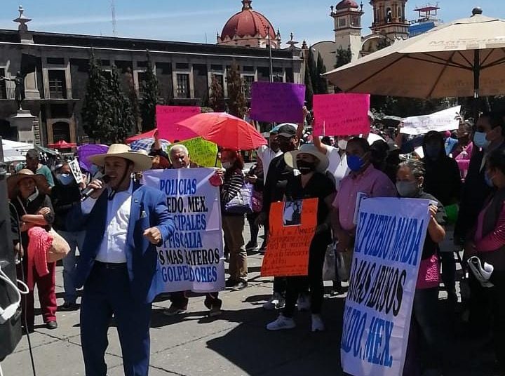 Diputado 4Tmachista le resta importancia a marcha por el #8M