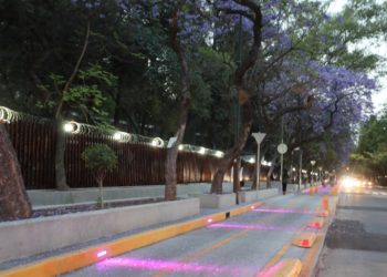 Inauguran ciclovía luminosa en la Miguel Hidalgo