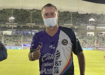 Gobernador se divide por Sinaloa