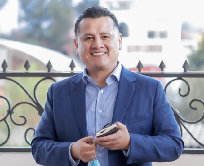 Perfila Morena a Carlos Torres Piña como candidato a la gubernatura en  Michoacán | Central Municipal