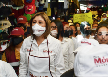 Morenista Mónica Rangel recorre el Mercado Huaracheros