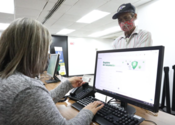 Lleva Monterrey 119 mil adultos mayores citados para vacuna anticovid