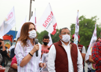 Propone Clara Luz Flores contraloría autónoma