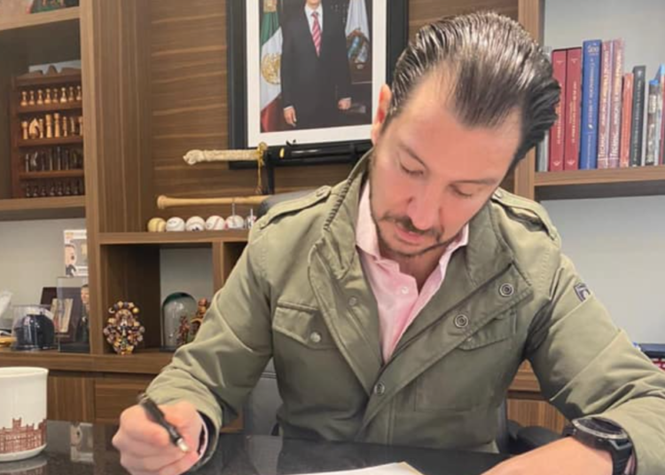 Elías Rescala Jiménez buscará diputación local para seguir sirviendo al Estado de México