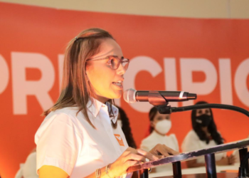 Indira Vizcaíno encabeza la Chiquimafia en Colima