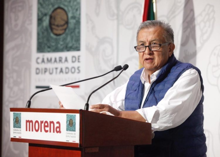 Diputado Huerta ofrece dinero a madre de menor que lo señala de abuso