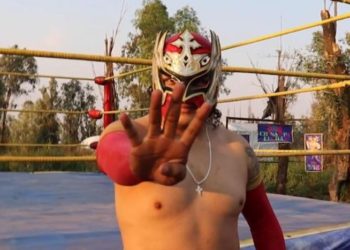 Luchadores respaldan proyecto de Morena en Xochimilco