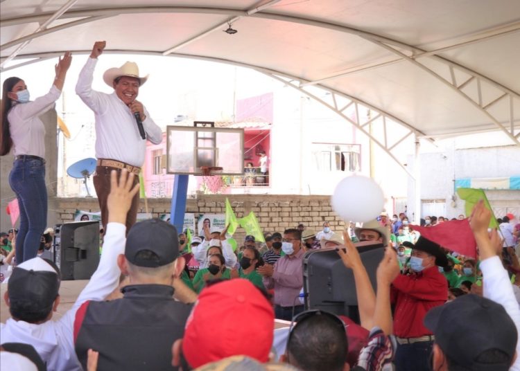 Mi manto protector son las abuelitas que oran por mí: David Monreal