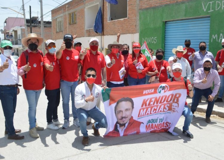 Inicia campaña Kendor Macías por municipio de Jesús María