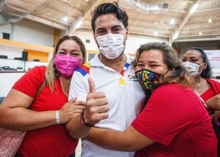 Promete Christian Castro reinstalar el Seguro Popular en Campeche