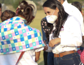 Candidata de Morena a Valle de Bravo presenta equipo de trabajo