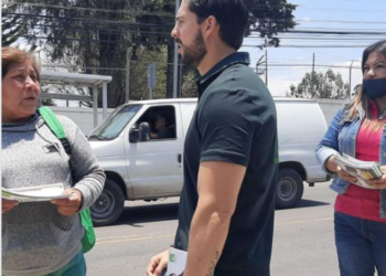 Carlos Roca propone fortalecer acciones a favor de las mujeres