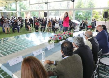 Empresarios restauranteros, hoteleros y de salones de eventos sociales se reúnen con Patricia Durán