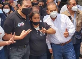 Simpatizantes de Morena y PT impiden que se realice evento de campaña de candidatos de la alianza