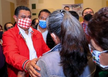 Fundadores del Consejo Cívico de Tlalnepantla apoyan a Tony Rodríguez