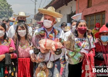 Vamos a sacar con votos a los corruptos del gobierno: Alfredo Ramírez Bedolla