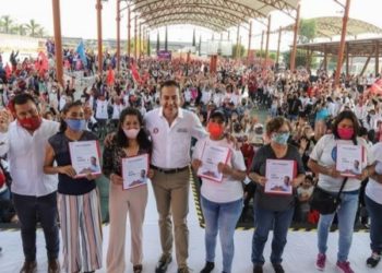 Carlos Herrera ofrece crear el programa Prospera Michoacán