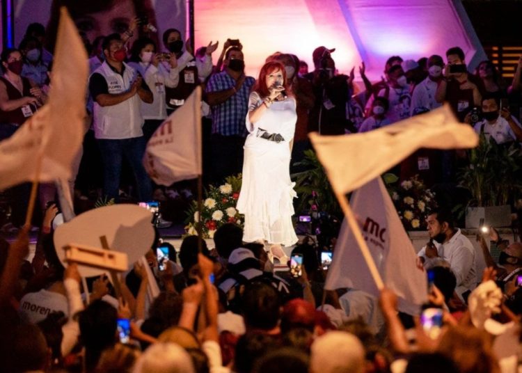 Miles de campechanos se unen contra la mafia de la corrupción: Layda Sansores