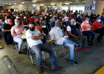 Inicia jornada de vacunación en la Arena México