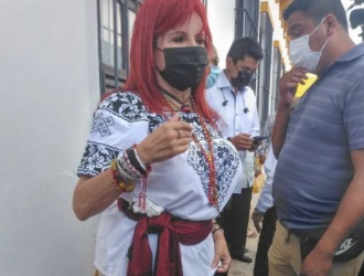 Acusa Layda Sansores “tortuguismo intencionado” en apertura de casilla