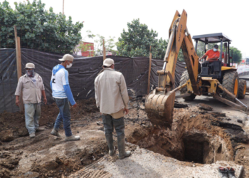 Aparece ahora socavón en Oaxaca