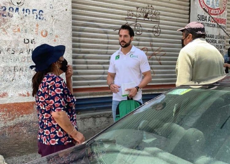 Llama Carlos Roca a ejercer un voto informado el 6 de junio