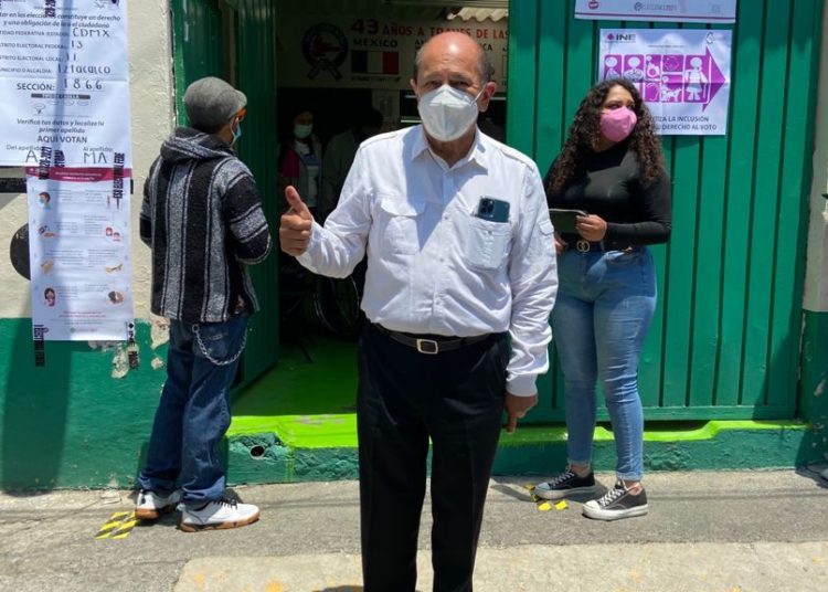 Armando Quintero