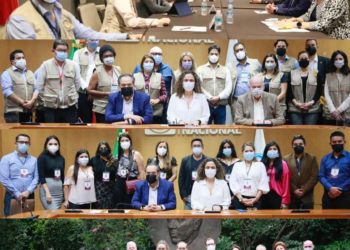 PAN alerta a observadores internacionales sobre peligros que corre democracia en México