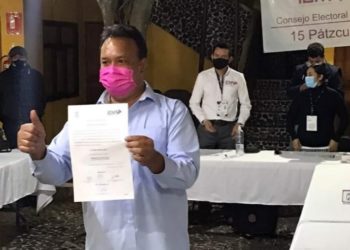 Julio Arreola recibe constancia de mayoría como presidente electo de Pátzcuaro
