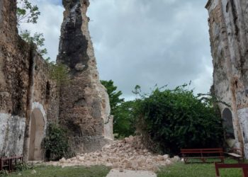 Atienden derrumbe de monumento histórico en Quintana Roo