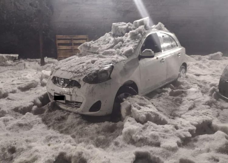 Granizada deja un muerto por hipotermia en Tlalnepantla