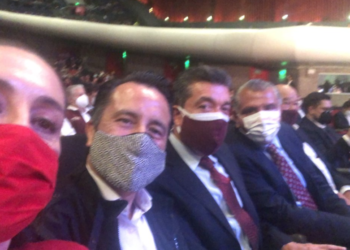 Destapan a Sheinbaum y abuchean a Mario Delgado en festejo de Morena