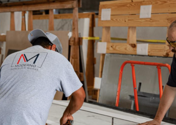 Mexicanos buscan mejores condiciones económicas migrando legalmente a Estados Unidos