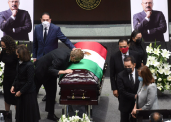 Rinde Cámara de Diputados homenaje luctuoso a René Juárez Cisneros