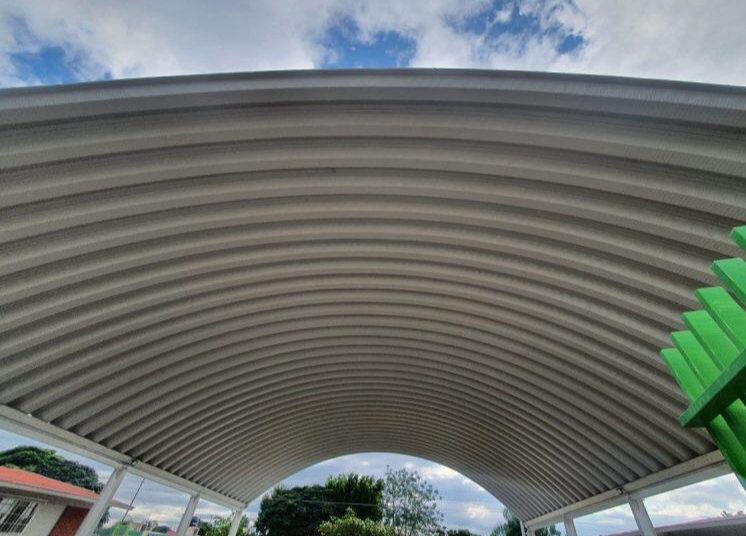 Torreón sigue invirtiendo en obras para planteles educativos