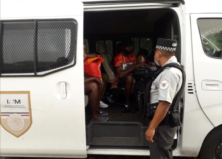 Guardia Nacional auxilia a migrantes en municipios de Veracruz