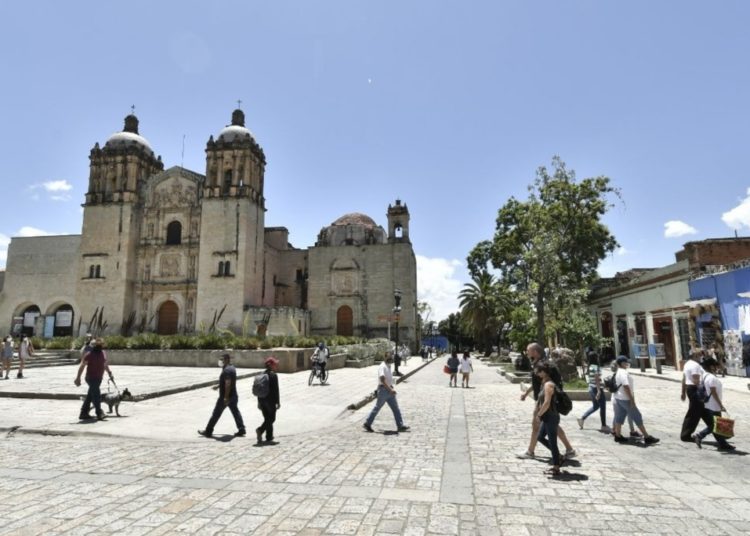 Operativo para regular ambulantaje en Oaxaca no se debe a supuesta filmación