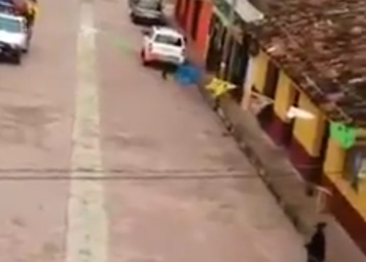 Retienen a Síndica municipal en Huixtán, Chiapas