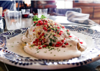 Inicia temporada del chile en Nogada en el Estado de México