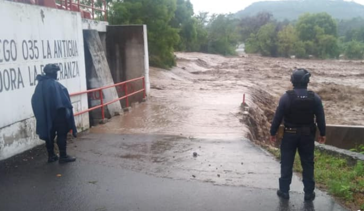 Alertan por desbordamientos de ríos en Veracruz