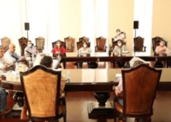 Adán Augusto se reunió con gobernador y ediles de Tabasco