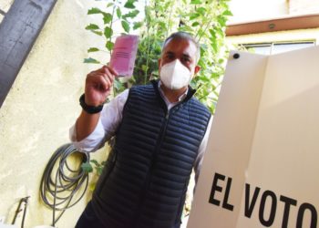 Ecatepec aportó más votos que 12 estados a la consulta popular