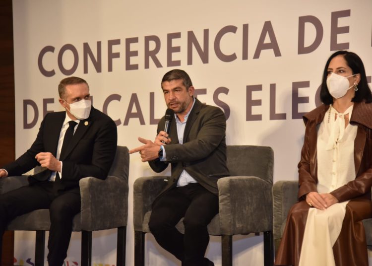 Sin pretextos queremos toda la información para la transición: Mauricio Tabe