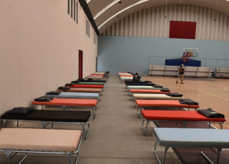 Habilitan albergues en Xalapa para pacientes evacuados del CECAN