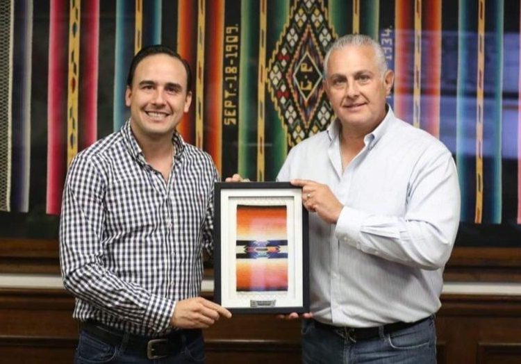 Recibe Manolo Jiménez al alcalde electo de Torreón