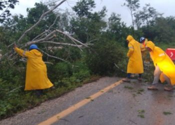 Sin afectaciones, carreteras de la Península de Yucatán por paso de Grace