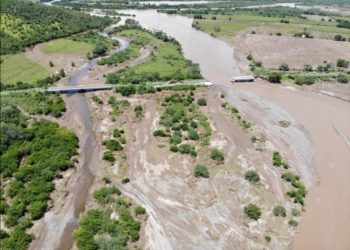 Atienden daños a carreteras federales tras el paso del huracán Nora
