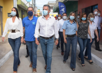 Inaugura alcalde Chucho Nader privada La Paz en la colonia Cascajal