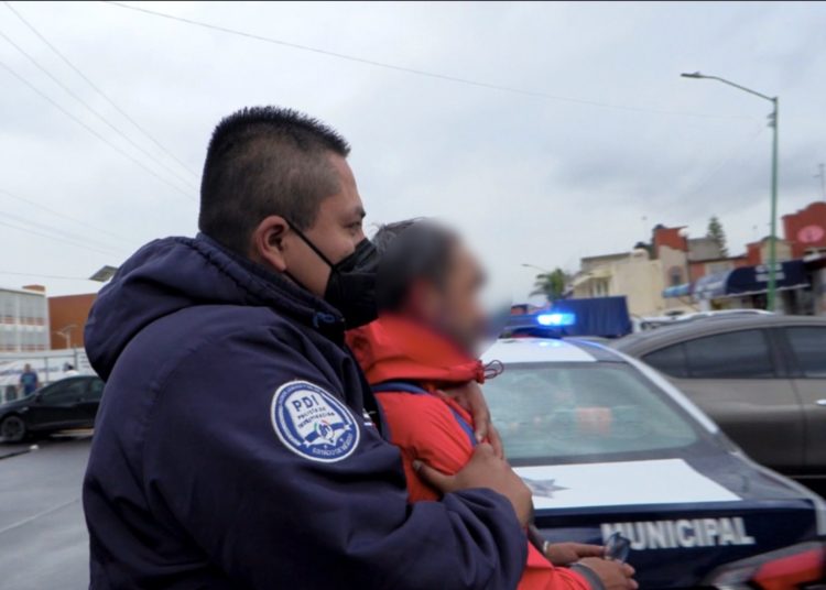 Policías de Ecatepec detienen a presunto violador serial